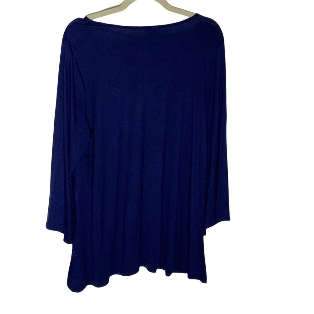 AVENUE Navy blue blouse. Long dolman sleeves. Size 14/16 - Picture 5 of 7